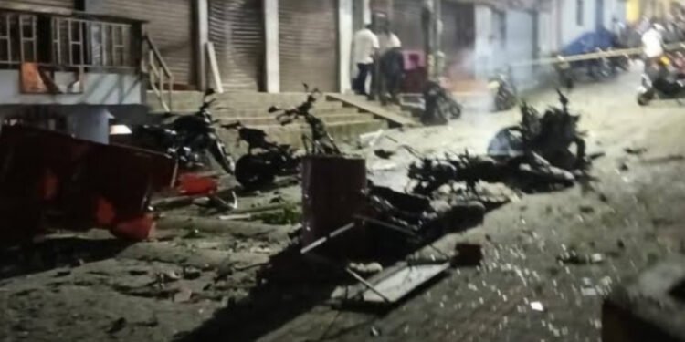 Moto bomba explotó y dejó a un policía herido en Briceño