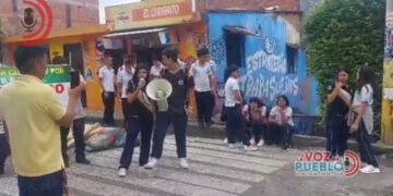 ¡De colegio a basurero! estudiantes del Santiago Vila bloquearon calles en Ambalá
