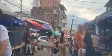 Persisten los problemas de movilidad y basuras en la Plaza de La 21