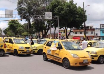 Taxistas en Ibagué anuncian asamblea permanente y evalúan paro
