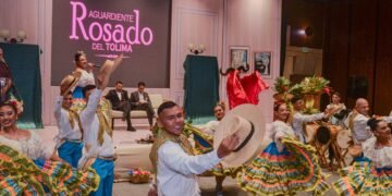 ¡Un lanzamiento épico! La Fábrica de Licores del Tolima brilló en el lanzamiento de la imagen del Festival Folclórico Colombiano en su versión 52°