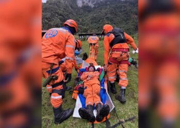 Defensa Civil pone a prueba su capacidad en el Nevado del Tolima: ocho horas de rescate en terreno extremo