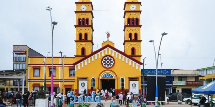 Adriana Magali Matiz cumplió en Santa Isabel: restauró la fachada de la iglesia y fortalece el turismo religioso