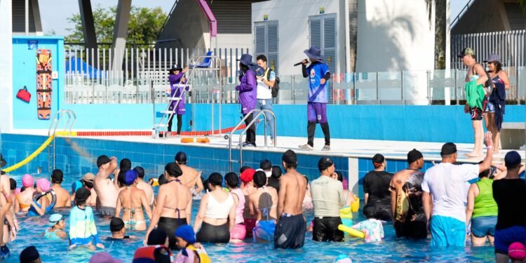 Más de 5.200 visitantes recibió la Piscina de Olas del Parque Deportivo durante la Semana Santa