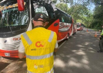 Golpe al contrabando en el Tolima: incautan licor y cerveza ilegal en corredores estratégicos del departamento