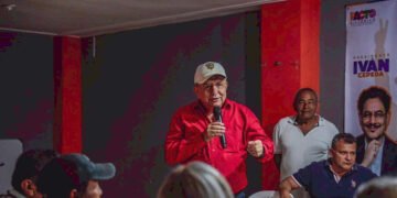 Diputado Carlos Reyes cuestiona respaldo a candidatura de Paloma Valencia y propone convención nacional