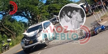 Pareja de esposos falleció tras colisionar violentamente contra una camioneta en Lérida