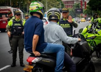 Prohíben parrillero hombre, ley seca y publicidad política en vehículos en El Espinal