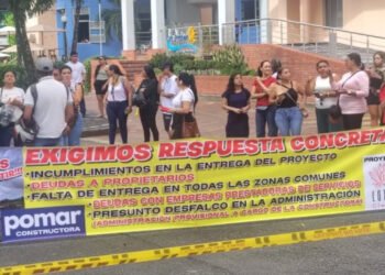 Habitantes del conjunto Lotus denuncian abandono del proyecto por parte de la constructora El Pomar