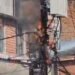 Cortocircuito en transformador generó emergencia en sector de plaza de mercado de La 21