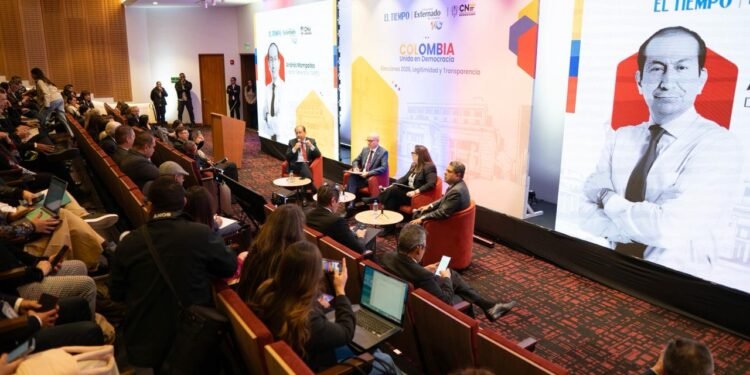 ‘Colombia Unida en Democracia’ reunió a altas cortes, académicos y autoridades para debatir sobre legitimidad y transparencia electoral