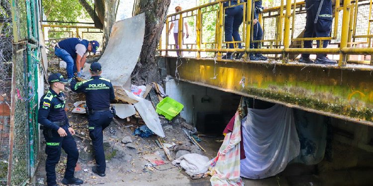 Desmontaron tres cambuches que generaban inseguridad en el barrio Metaima