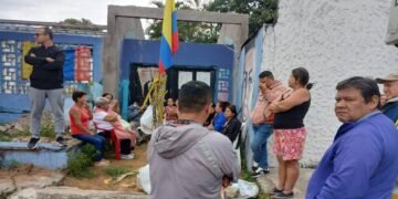 Comunidad de Las Brisas mantiene protesta por centro de traslado por protección en la Comuna 11
