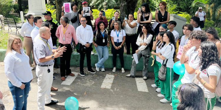 Existirían más denuncias contra docentes por presunto acoso en el colegio San Simón