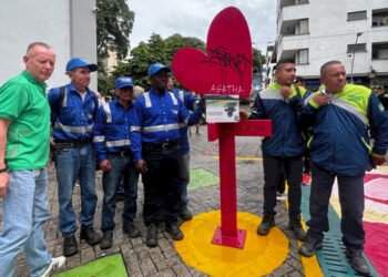 Policía tiene pistas de responsables de vandalismo a homenaje de la diseñadora Ágatha Ruiz de La Prada Ibagué