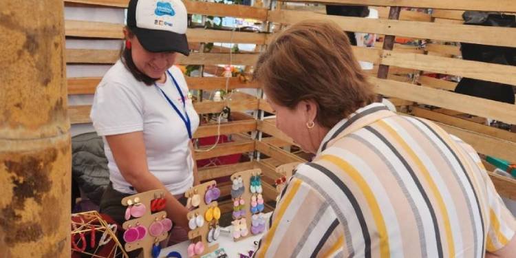 Este viernes 8 de mayo en la Plaza de Bolívar, mujeres emprendedoras tendrán su feria