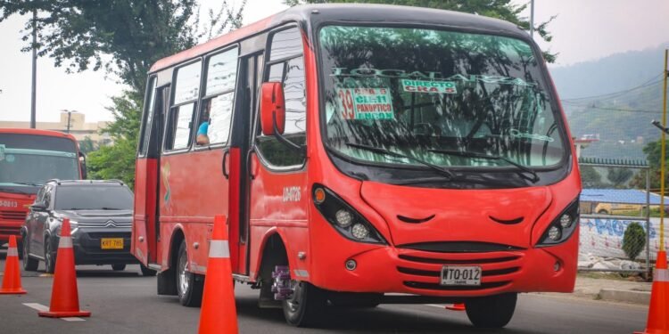 Servicio de transporte público en Ibagué continúa operando durante obras en la comuna 7