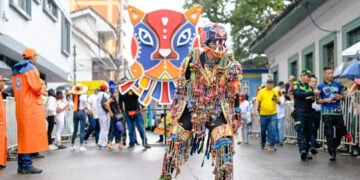 Los comerciantes están preparados para esta temporada de mundial, fiestas del folclor y hasta las elecciones