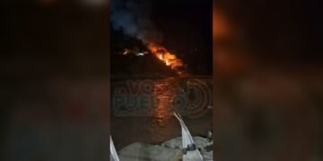 Quema “controlada” de basura casi desata una emergencia en Honda