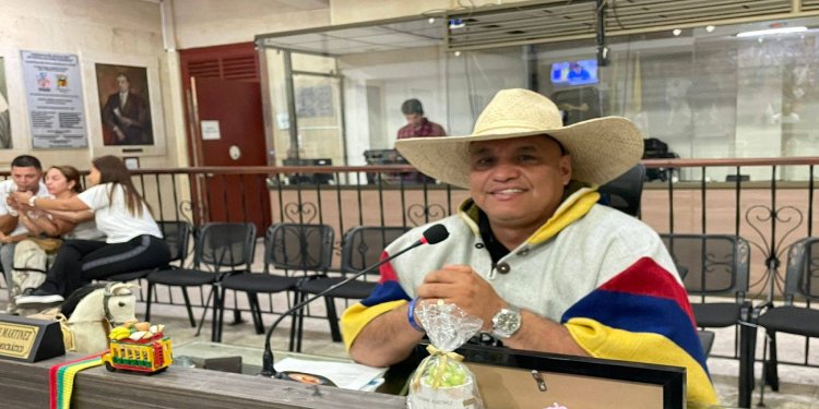 Concejal Giovanny Martínez cuestiona gestión del ministro Guillermo Alfonso Jaramillo en Ibagué