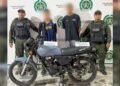 ¡Cayeron rodando! Capturan a dos hombres en moto que había sido robada en Ibagué