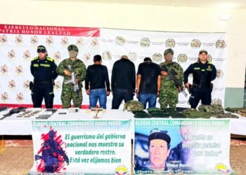 Les cayó el Ejército! Capturados presuntos disidentes con fusiles, explosivos y menores en Chaparral