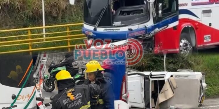 Choque múltiple en la variante de Ibagué: bus, van y campero terminaron involucrados