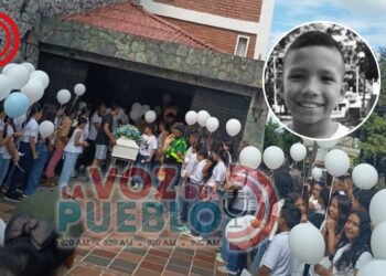 Entre lágrimas y clamores de justicia, Ibagué despidió a Andrés Santiago