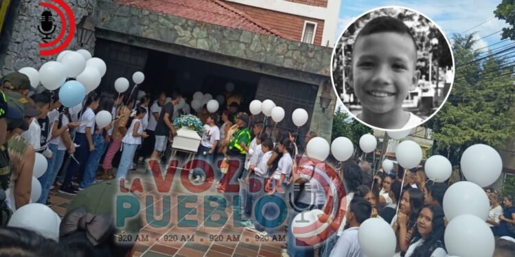 Entre lágrimas y clamores de justicia, Ibagué despidió a Andrés Santiago
