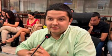 “Es vergonzoso que el Personero busque provecho particular del festival mientras los ciudadanos duermen en la calle”: Concejal Camilo Acevedo