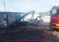 Incendio estructural consumió caseta de montallantas en la variante de Ibagué