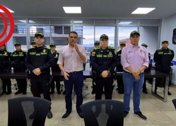 Llegan refuerzos a El Espinal, alcalde le dio la bienvenida a 12 nuevos policías que combatirán el sicariato y la delincuencia