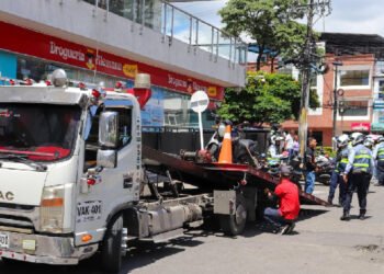 Operativo en la carrera Sexta deja 18 comparendos y cinco vehículos inmovilizados