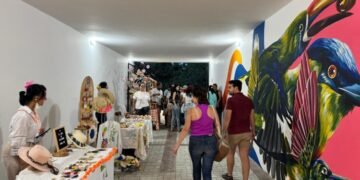 Visitar Plaza Centenario es el plan familiar para este fin de semana 