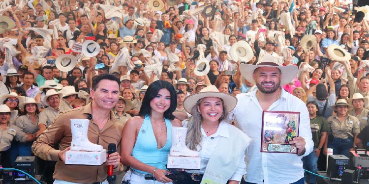 Más de 20.000 personas celebraron el cierre de la Semana del Campesino en Ibagué