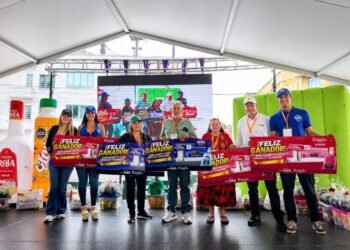 Tenderos de Ibagué transformarán sus negocios con las nuevas Fachadas embajadores Tapa Roja