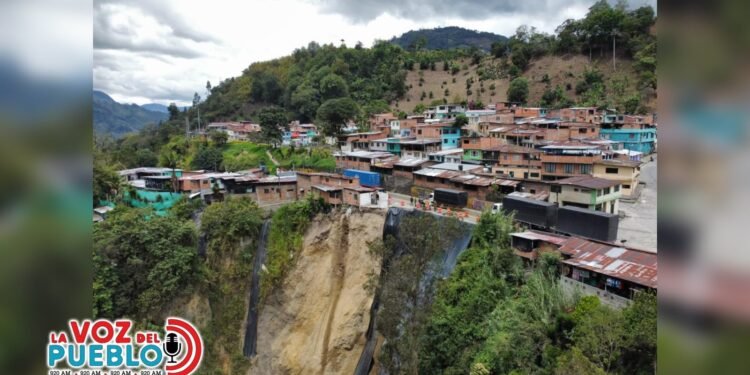 Solución definitiva al deslizamiento en Cajamarca sigue en manos de Invías