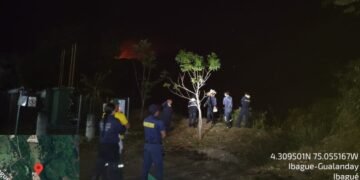 Organismos de socorro atienden incendio de gran magnitud en el Alto de Gualanday