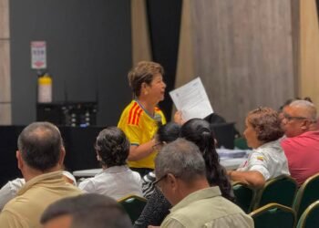 Gobernación agiliza entrega de resoluciones y evita gastos a líderes comunales del Tolima