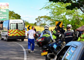Concejal Carlos Beltrán pide reforzar controles al transporte informal y mantener operativos al servicio público legal