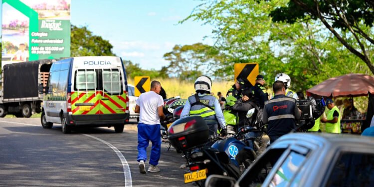 Concejal Carlos Beltrán pide reforzar controles al transporte informal y mantener operativos al servicio público legal