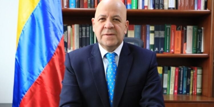 Benjamín Ortiz: de vendedor ambulante y celador a presidente del Consejo Nacional Electoral