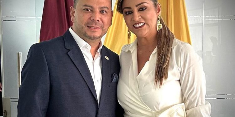 “Por ahora sigo bajo el sol”: Alexander Castro descarta, por ahora, su salida de la Secretaría de Cultura del Tolima