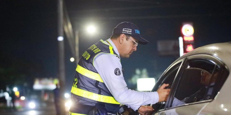 Autoridades de tránsito impusieron 219 comparendos e inmovilizaron 54 vehículos durante el puente festivo en Ibagué