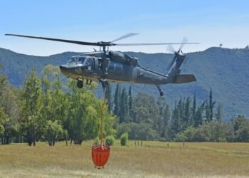 ¡Alistan apoyo con helicóptero Bambi! Incendio en Buenos Aires mantiene en máxima alerta a Ibagué
