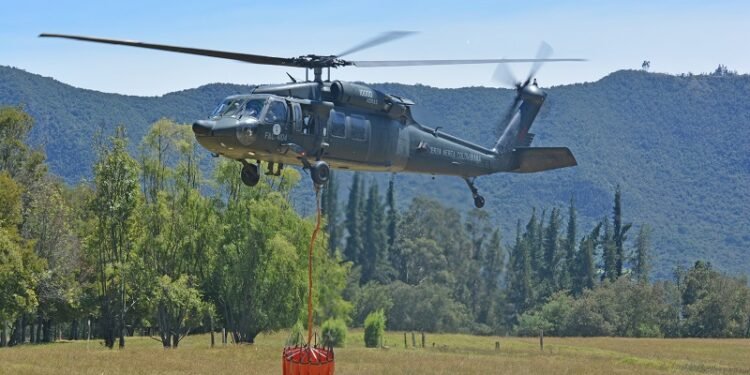 ¡Alistan apoyo con helicóptero Bambi! Incendio en Buenos Aires mantiene en máxima alerta a Ibagué