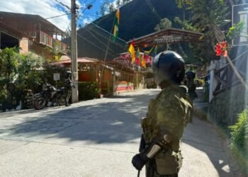 Policía Metropolitana descarta presencia de grupos armados tras reunión con la comunidad