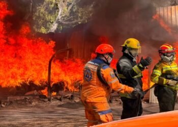 Quema de lonas habría originado incendio que destruyó una bodega en la vereda Carrizales