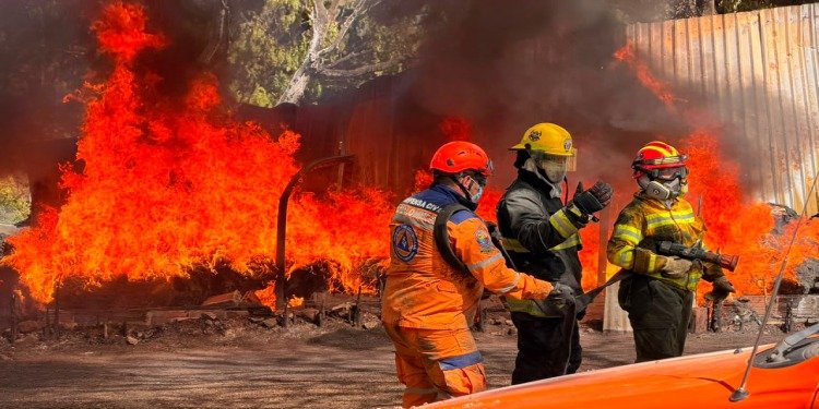 Quema de lonas habría originado incendio que destruyó una bodega en la vereda Carrizales