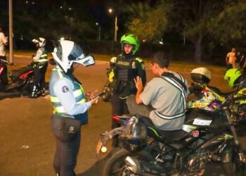 10 motocicletas inmovilizadas y 24 comparendos dejó operativo contra ‘piques ilegales